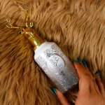 عطر غزال 100 مل برائحة عود فاخرة في عبوة أنيقة
