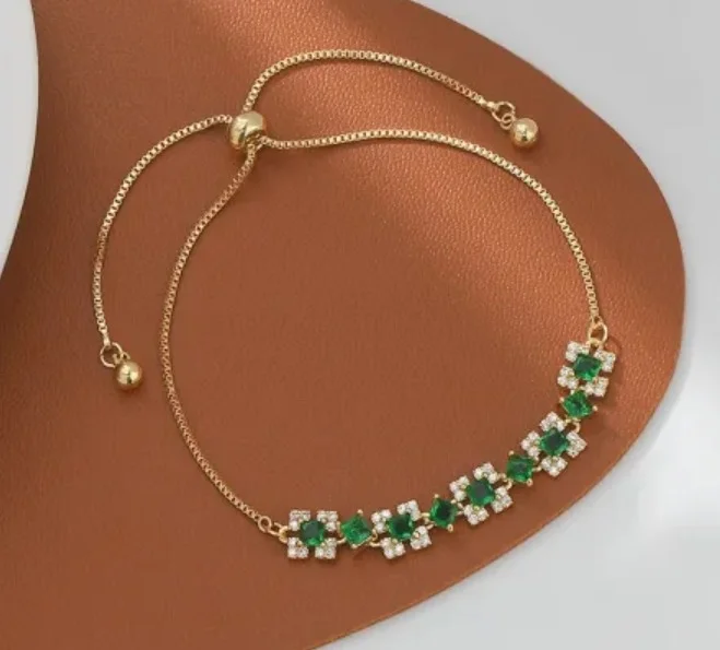 womens-elegant-bracelet سوارة نسائية بتصميم أنيق تناسب الاستخدام اليومي والمناسبات